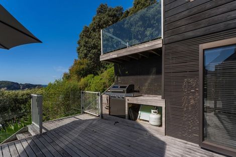Photo of property in 5 Florence Place, Hahei, Whitianga, 3591