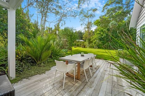 Photo of property in 18b Hobbs Road, Matakatia, Whangaparaoa, 0930