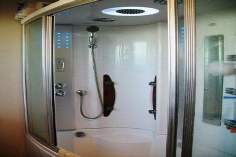 Photo of property in 32 Fenhall Street, Russley, Christchurch, 8042