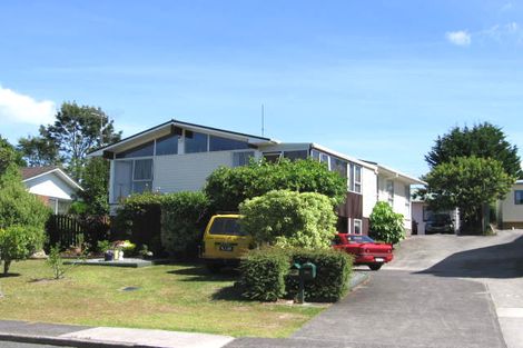 Photo of property in 1/58 Cockayne Crescent, Sunnynook, Auckland, 0620