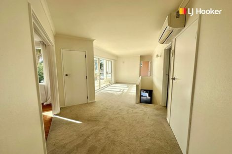 Photo of property in 15 Pioneer Crescent, Helensburgh, Dunedin, 9010