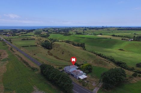 Photo of property in 401 Koru Road, Koru, New Plymouth, 4374