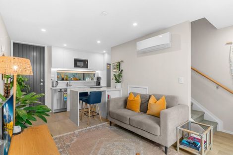 Photo of property in 28 Koro Lane, Mangere Bridge, Auckland, 2022