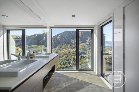 Photo of property in 12 Crows Nest Road, Arthurs Point, Queenstown, 9371