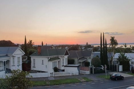 Photo of property in 1/386 Richmond Road, Grey Lynn, Auckland, 1021
