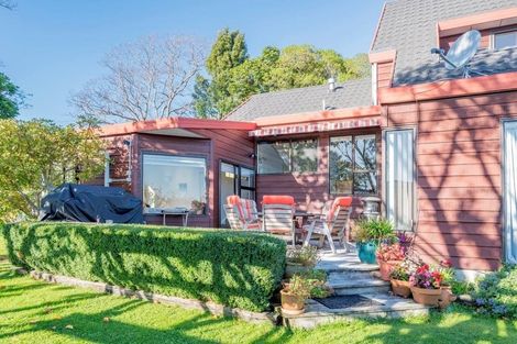 Photo of property in 5 Hira Street, Waikanae, 5036