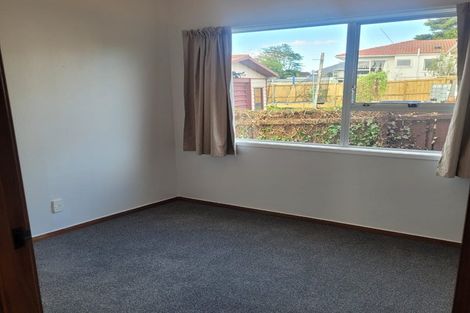 Photo of property in 1/72 Casuarina Road, Half Moon Bay, Auckland, 2012