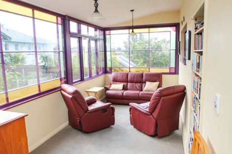 Photo of property in 32 Hull Street, South Hill, Oamaru, 9400