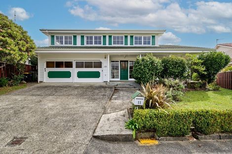 Photo of property in 11 Mckeefry Grove, Tawa, Wellington, 5028