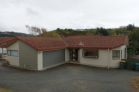Photo of property in 32b Sailmaker Close, Whitby, Porirua, 5024