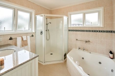 Photo of property in 21 Reading Street, Karori, Wellington, 6012