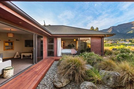Photo of property in 22 Grayburn Lane, Albert Town, Wanaka, 9382