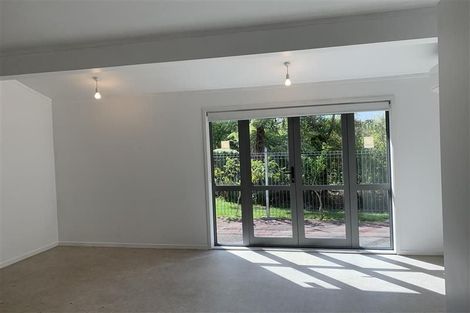 Photo of property in 131 Colwill Road, Massey, Auckland, 0614