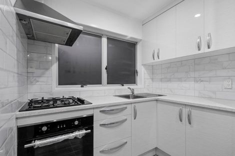 Photo of property in 2/4 Roys Road, Weymouth, Auckland, 2103