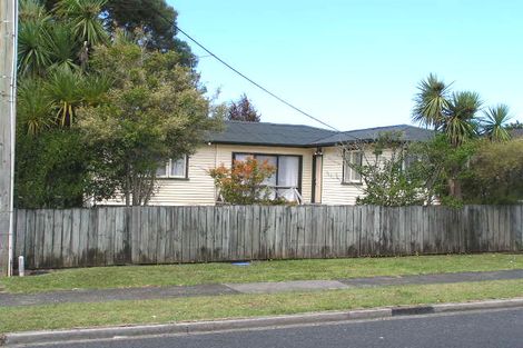 Photo of property in 1/3 Park Avenue, Northcote, Auckland, 0626