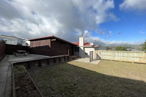 Photo of property in 13 Sombrero View, Ascot Park, Porirua, 5024