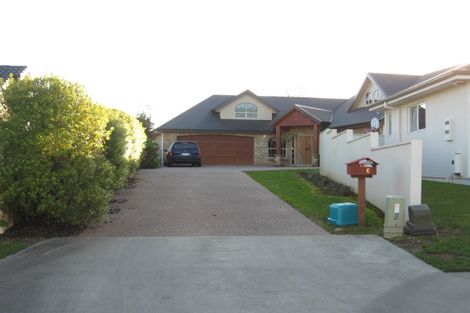 Photo of property in 6 Gilbert Court, Rototuna, Hamilton, 3210