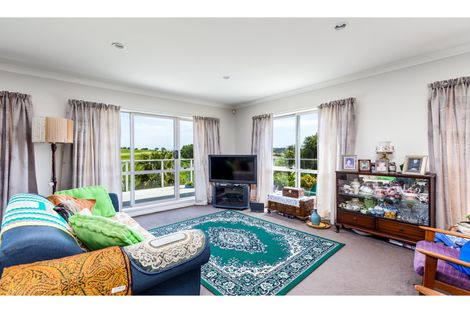 Photo of property in 340 Gulf Harbour Drive, Gulf Harbour, Whangaparaoa, 0930
