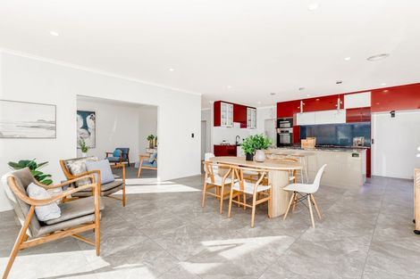 Photo of property in 2 Opaoa Way, Aotea, Porirua, 5024