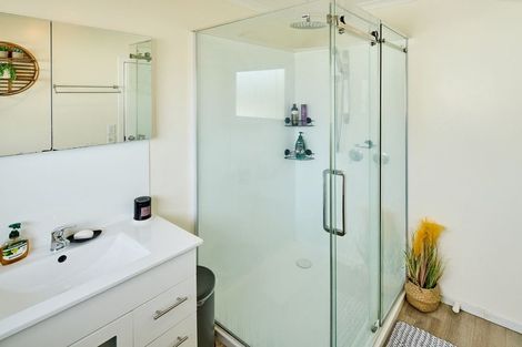 Photo of property in 123 Bedford Street, Cannons Creek, Porirua, 5024