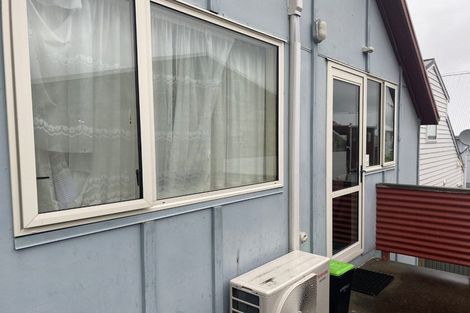 Photo of property in 28 Hyde Street, North Dunedin, Dunedin, 9016