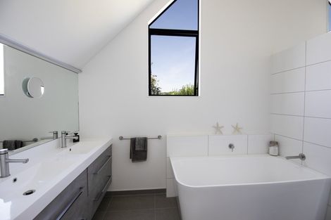 Photo of property in 9 Ridgeway Terrace, Taradale, Napier, 4112