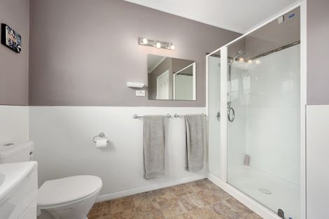 Photo of property in 5 Riversdale Road, Clouston Park, Upper Hutt, 5018