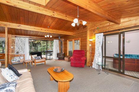 Photo of property in 412 Ponga Road, Opaheke, Papakura, 2584