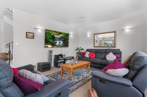 Photo of property in 141 Marsden Bay Drive, One Tree Point, 0118