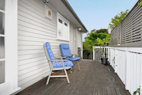 Photo of property in 86 Sylvan Crescent, Te Atatu South, Auckland, 0610