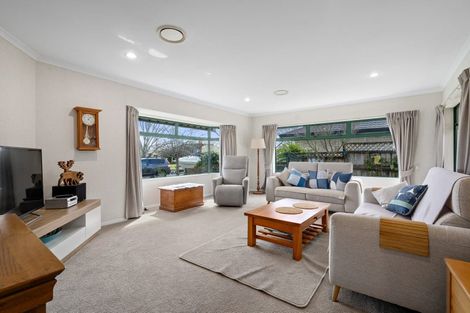 Photo of property in 8 Oaklands Drive, Cambridge, 3434