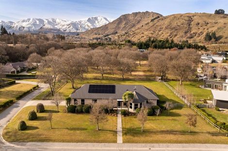 Photo of property in 4 Crawford Place, Lake Hayes, Queenstown, 9304