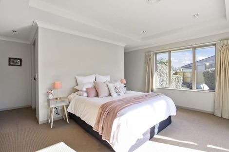 Photo of property in 35 Country Palms Drive, Halswell, Christchurch, 8025