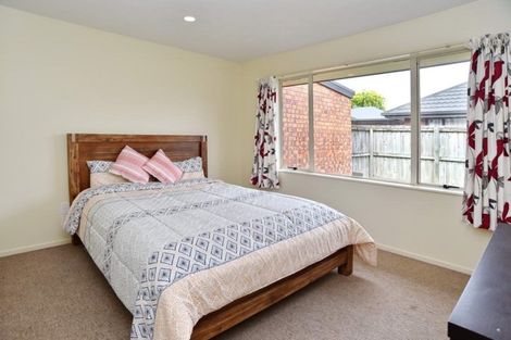 Photo of property in 2/19 Burdale Street, Riccarton, Christchurch, 8011
