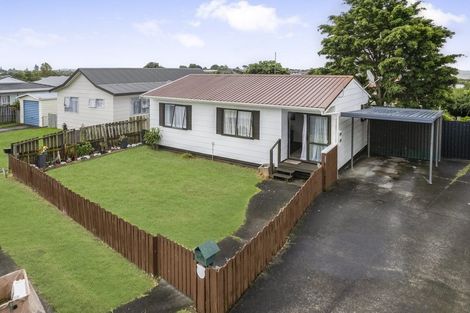 Photo of property in 1/12 De Bloge Place, Clendon Park, Auckland, 2103