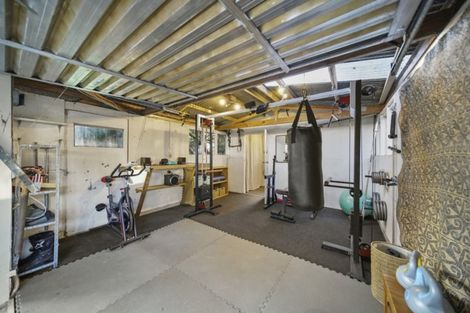 Photo of property in 19 Robert Allan Way, Pakuranga Heights, Auckland, 2010