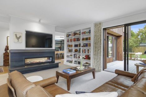 Photo of property in 5 Waiwetu Street, Fendalton, Christchurch, 8052