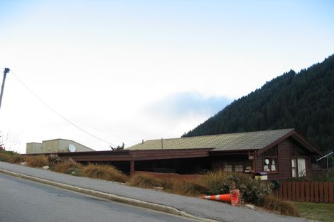 Photo of property in 118 Hallenstein Street, Queenstown, 9300