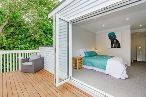 Photo of property in 8 Webber Street, Paraparaumu Beach, Paraparaumu, 5032