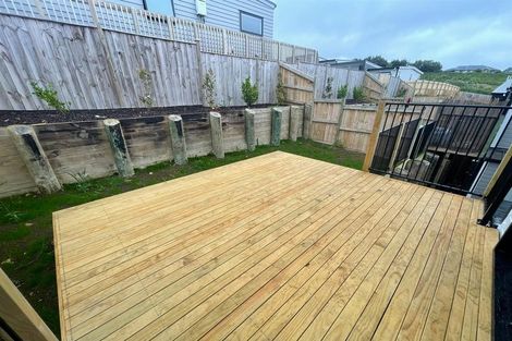 Photo of property in 20b Crestview Rise, Papakura, 2110