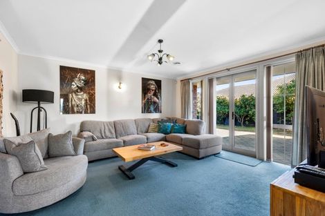 Photo of property in 19 Carrington Drive, Papamoa Beach, Papamoa, 3118