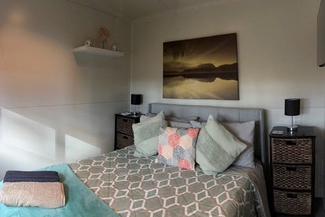 Photo of property in 77 Duffy Road, Waitakere, Henderson, 0782