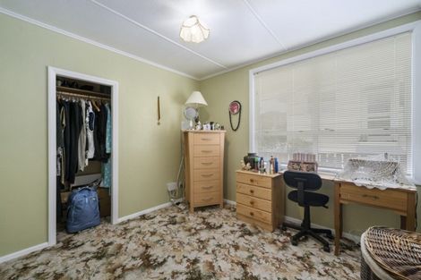 Photo of property in 4 Mawhare Street, Titahi Bay, Porirua, 5022
