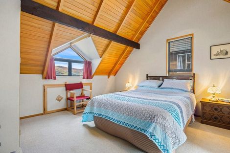 Photo of property in 24 Bayview Place, Cass Bay, Lyttelton, 8082