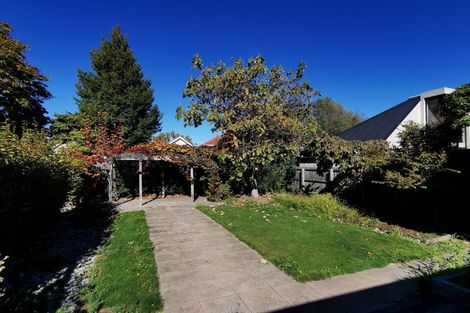 Photo of property in 16 Knowles Street, St Albans, Christchurch, 8052