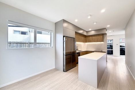 Photo of property in 6d Law Street, Torbay, Auckland, 0630