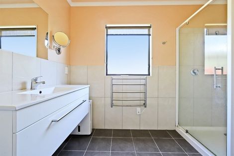 Photo of property in 16a Mchardy Street, Havelock North, 4130