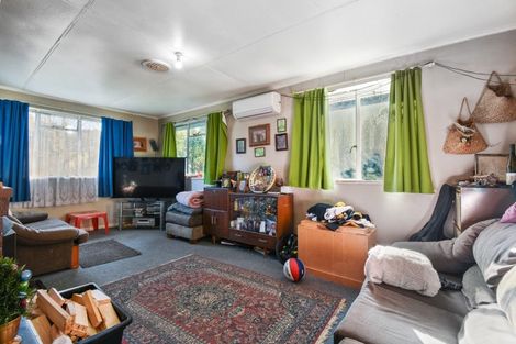Photo of property in 8 Island View Road, Western Heights, Rotorua, 3015