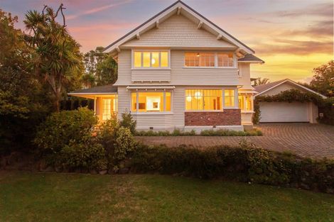 Photo of property in 19c Dyers Pass Road, Cashmere, Christchurch, 8022