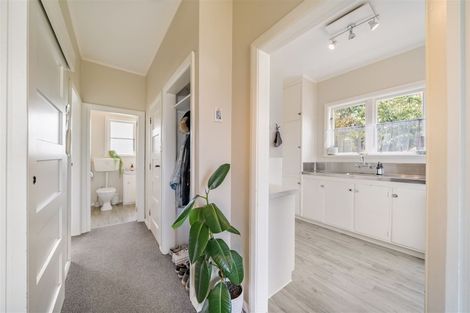 Photo of property in 4 Treadwell Street, Naenae, Lower Hutt, 5011